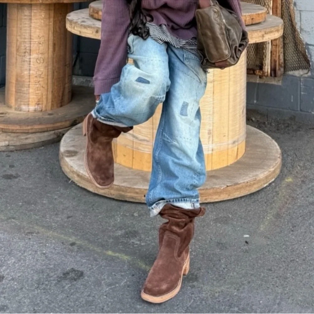 NWOB Frye Campus 12R Brown Leather Boots in Brown Brownie Suede - Picture 2 of 11